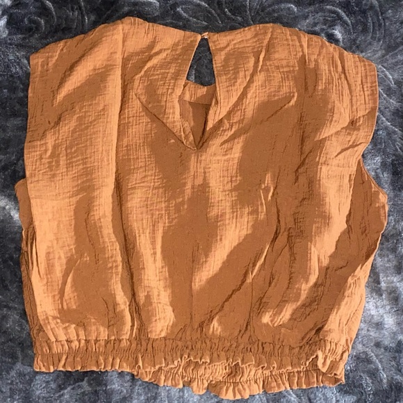 A New Day Top Size Large - Picture 4 of 4